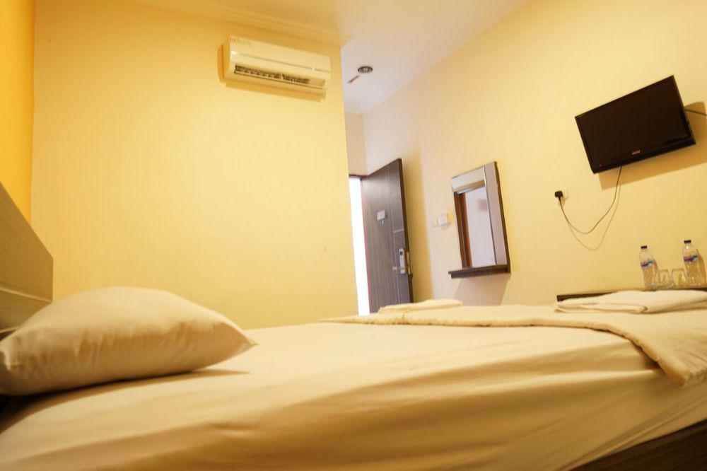 Hotel Diamond Makassar Exterior foto
