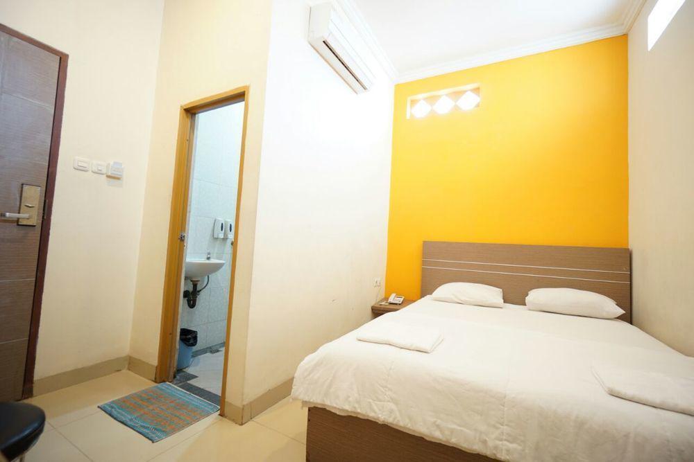 Hotel Diamond Makassar Exterior foto