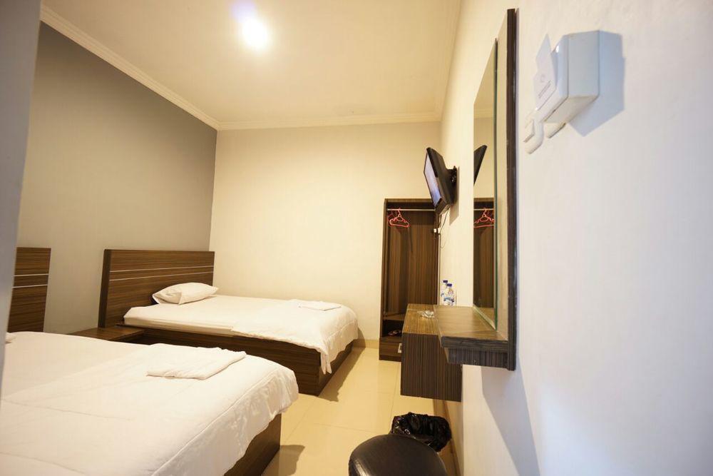 Hotel Diamond Makassar Exterior foto
